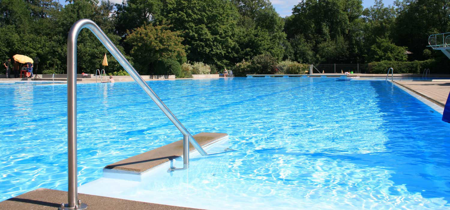 Schwimmbecken Parkbad an der Murg